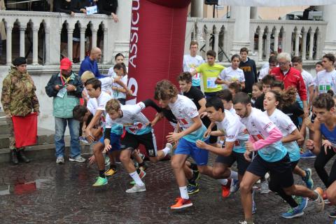 partenza Staffetta Scuola Marinelli 2017
